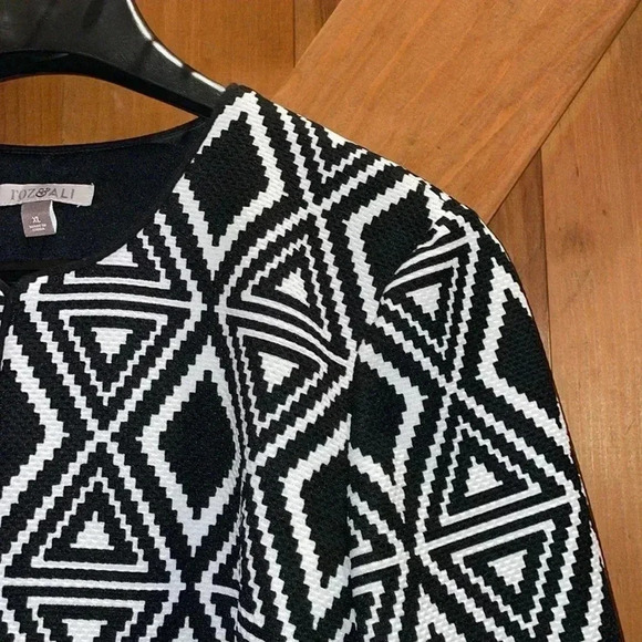 Roz & Ali Blazer- XL - Picture 2 of 6